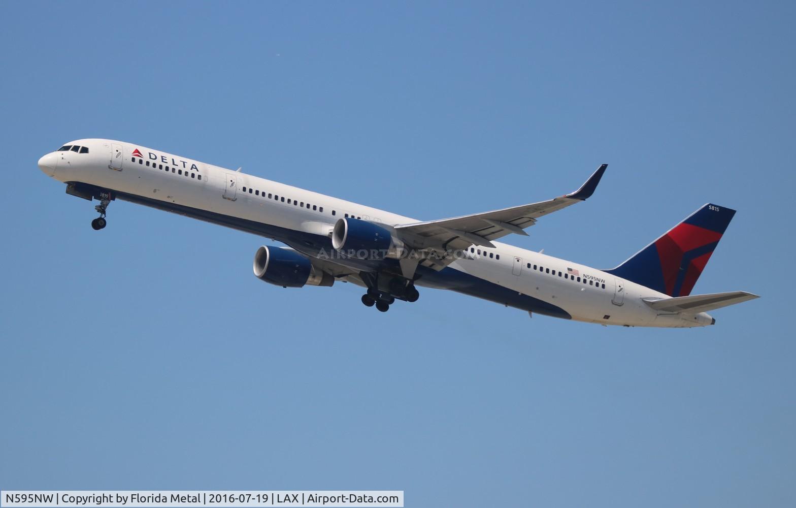 N595NW, 2003 Boeing 757-351 C/N 32995, Delta
