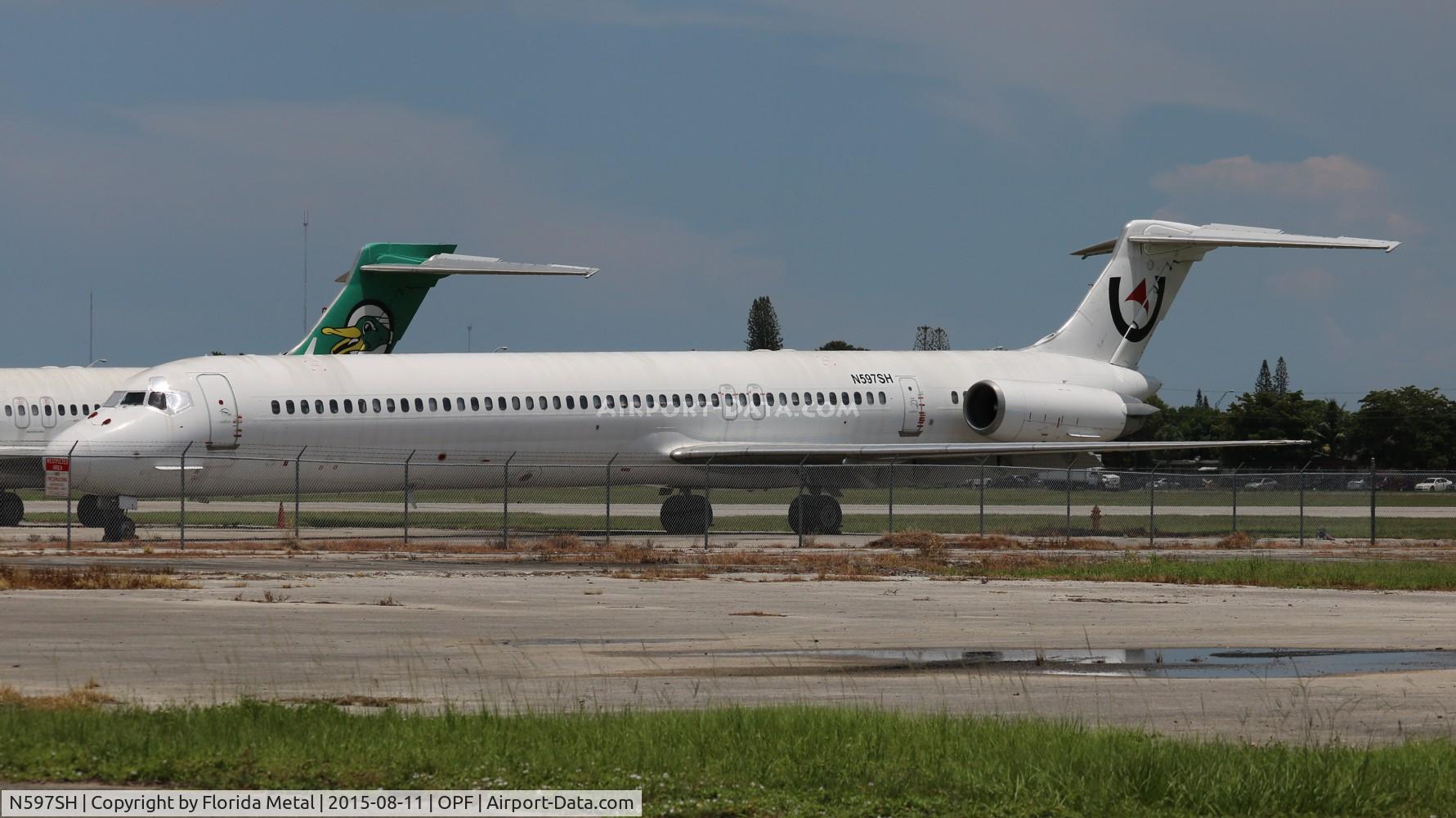 N597SH, 1986 McDonnell Douglas MD-83 (DC-9-83) C/N 49396, Medallion Air