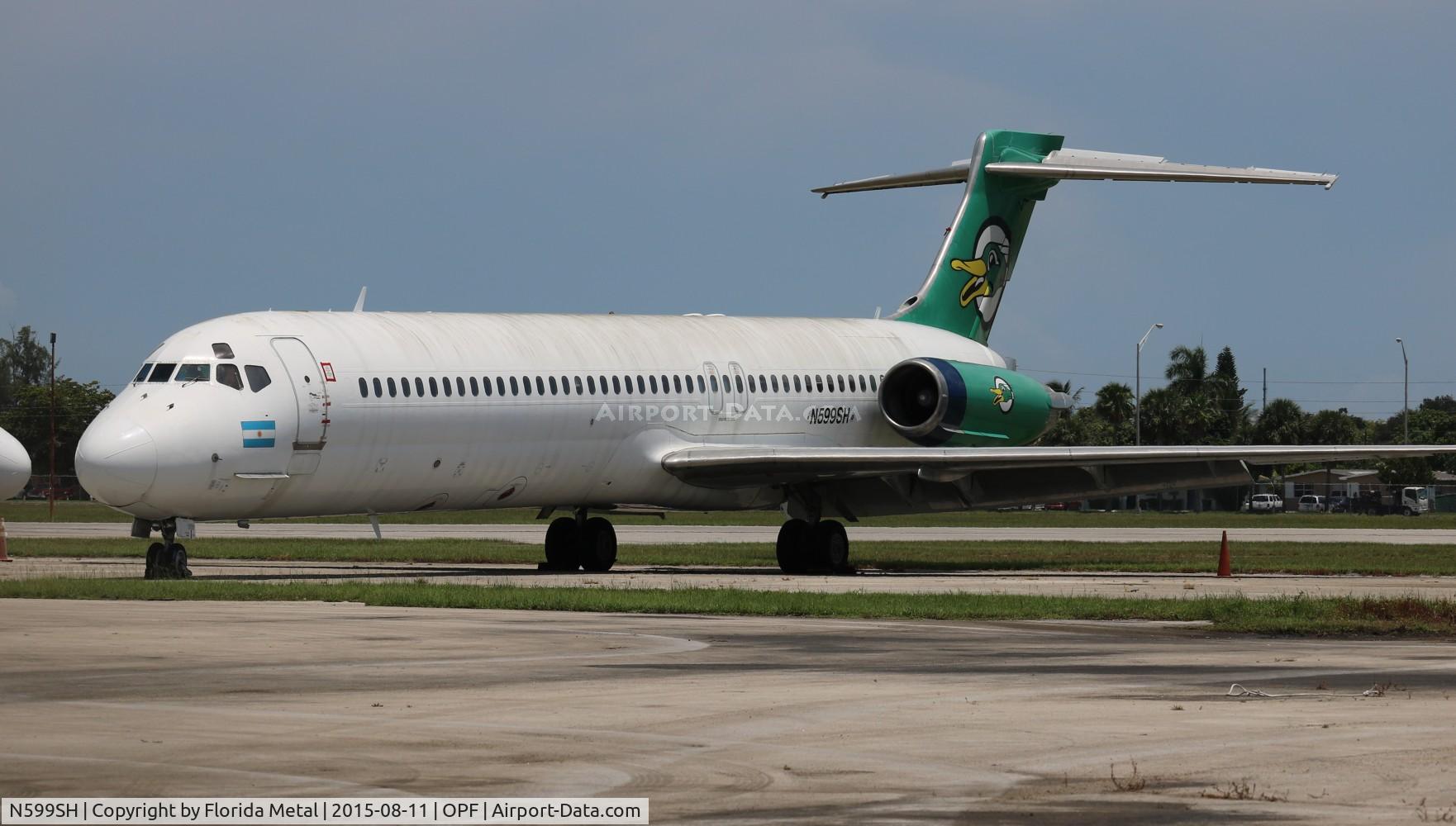 N599SH, 1988 McDonnell Douglas DC-9-87 C/N 49727, LEAL Argentina