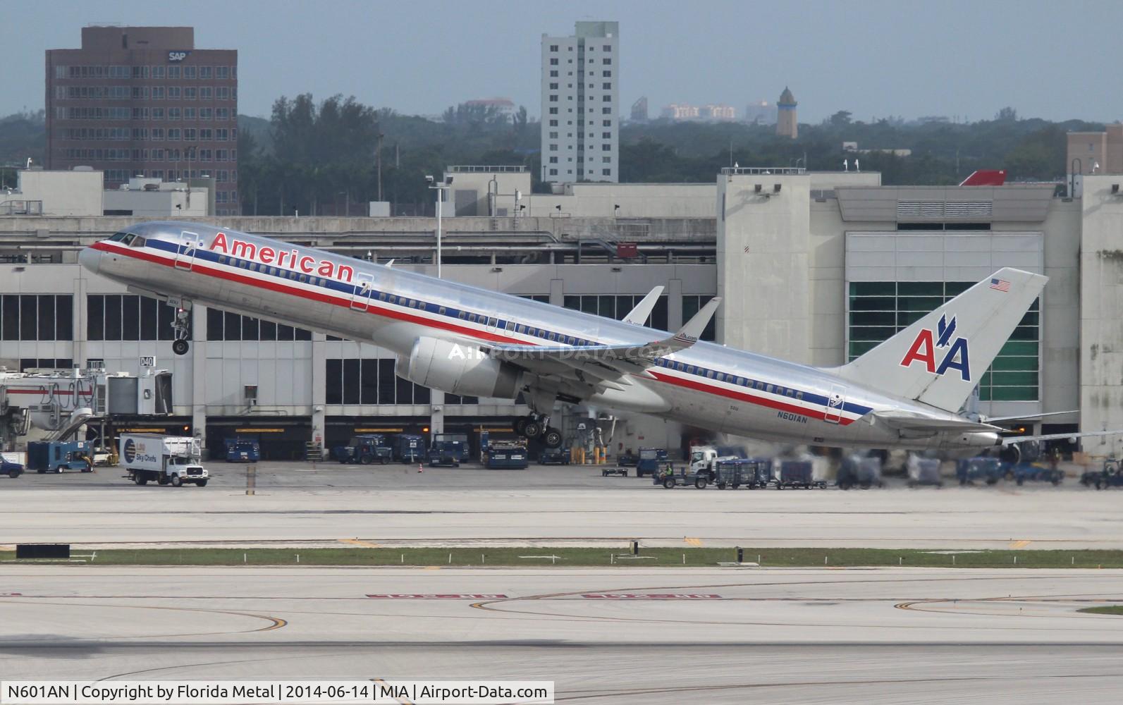 N601AN, 1995 Boeing 757-223 C/N 27052, American