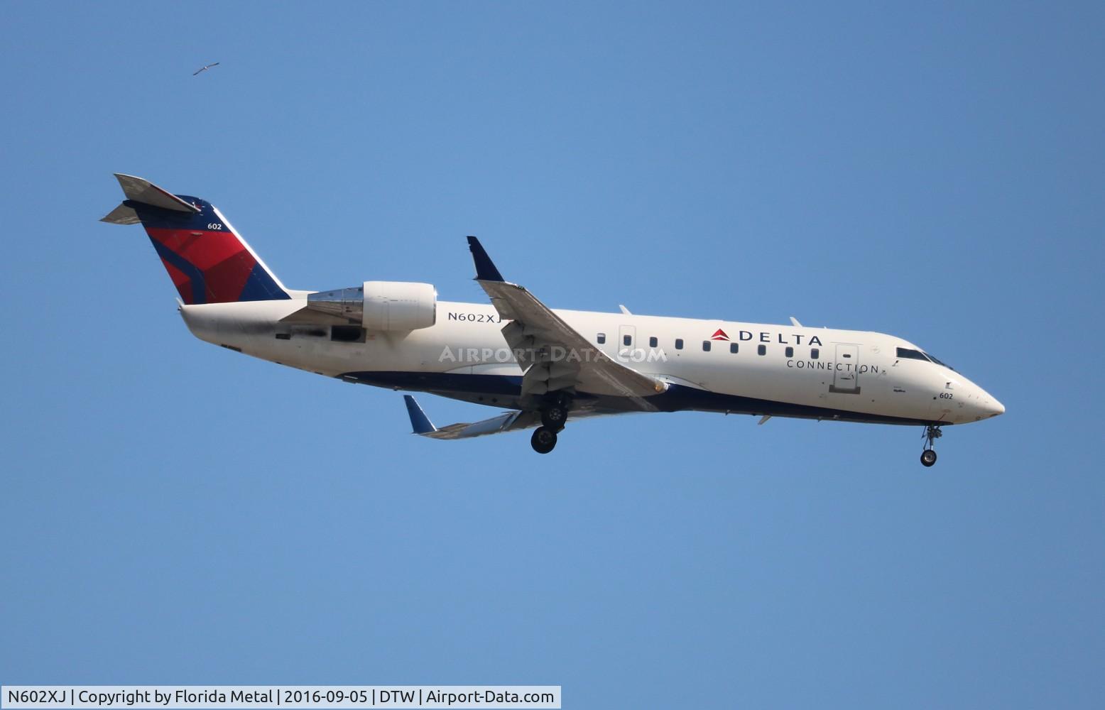 N602XJ, 2005 Bombardier CRJ-200ER (CL-600-2B19) C/N 8045, Delta Connection