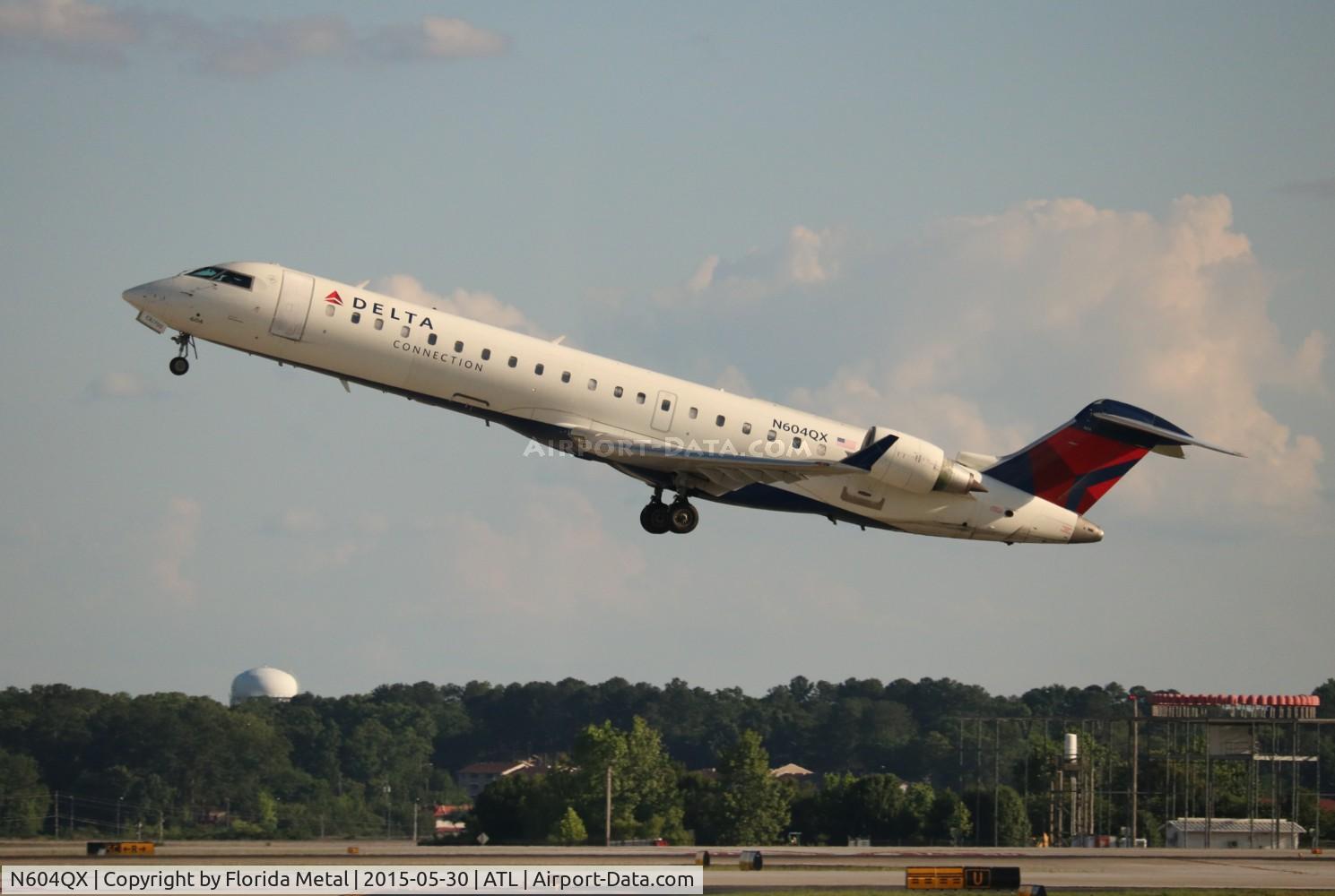 N604QX, 2001 Bombardier CRJ-701 (CL-600-2C10) C/N 10019, Delta CRJ-700