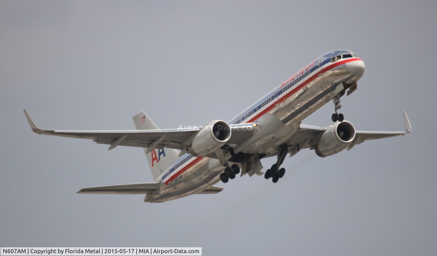 N607AM, 1996 Boeing 757-223 C/N 27058, American