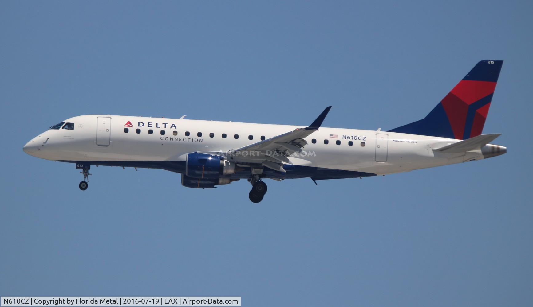 N610CZ, 2007 Embraer 175LR (ERJ-170-200LR) C/N 17000198, Delta Connection