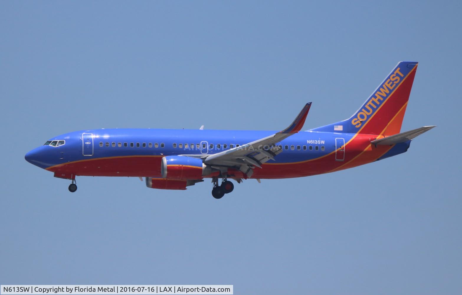 N613SW, 1995 Boeing 737-3H4 C/N 27931, Southwest