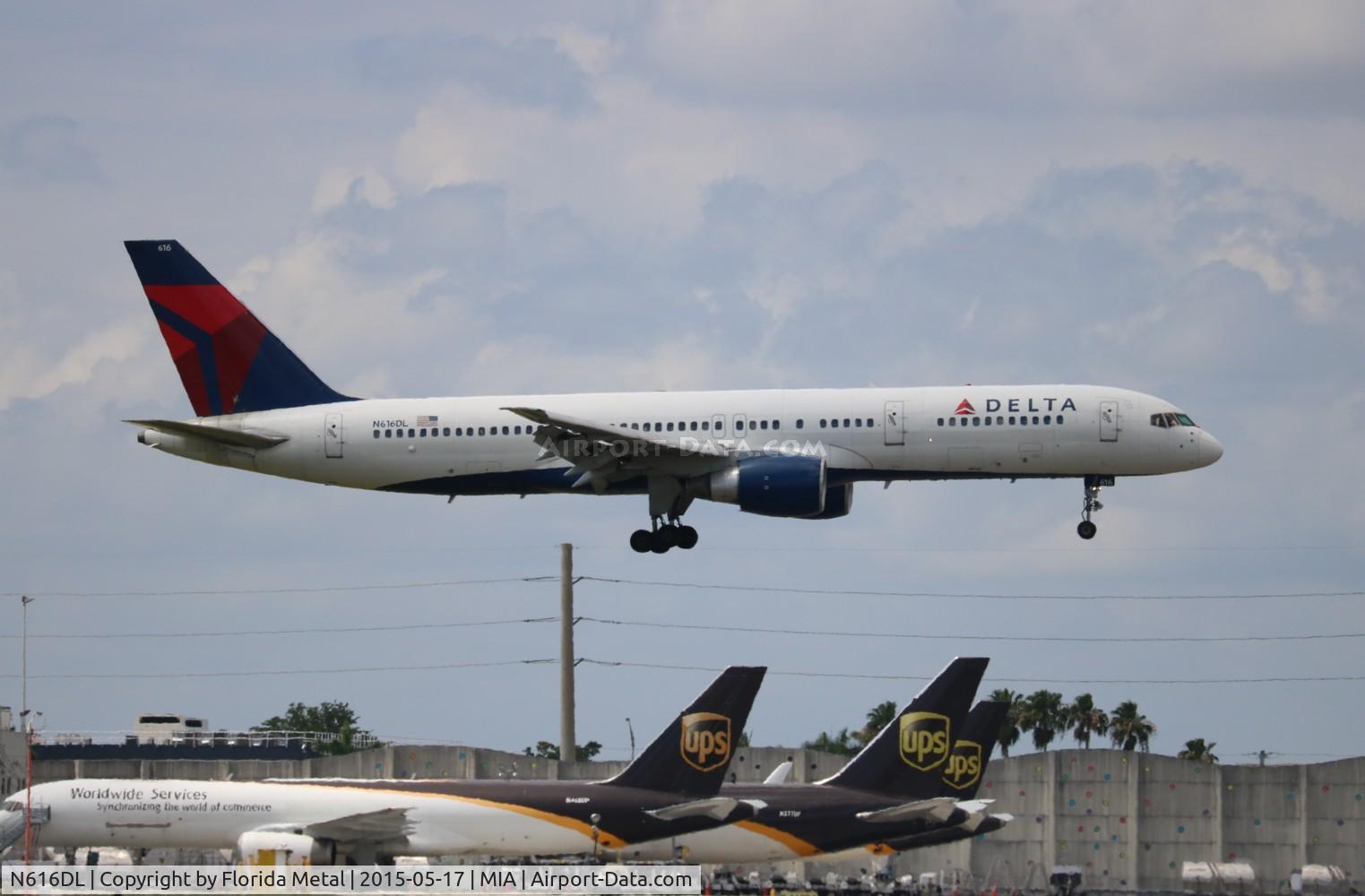 N616DL, 1986 Boeing 757-232 C/N 22823, Delta