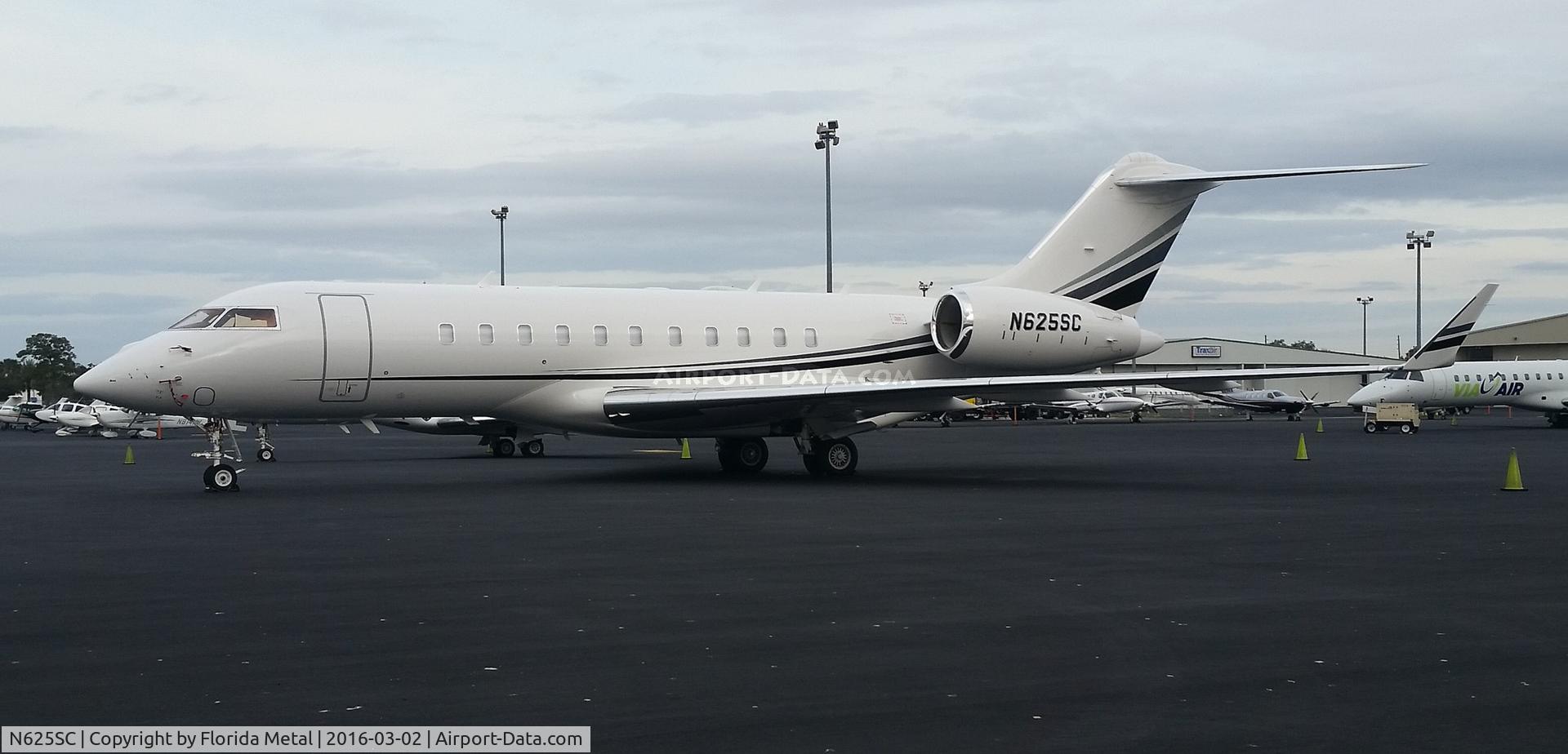 N625SC, 2002 Bombardier BD-700-1A10 Global Express C/N 9108, Global Express