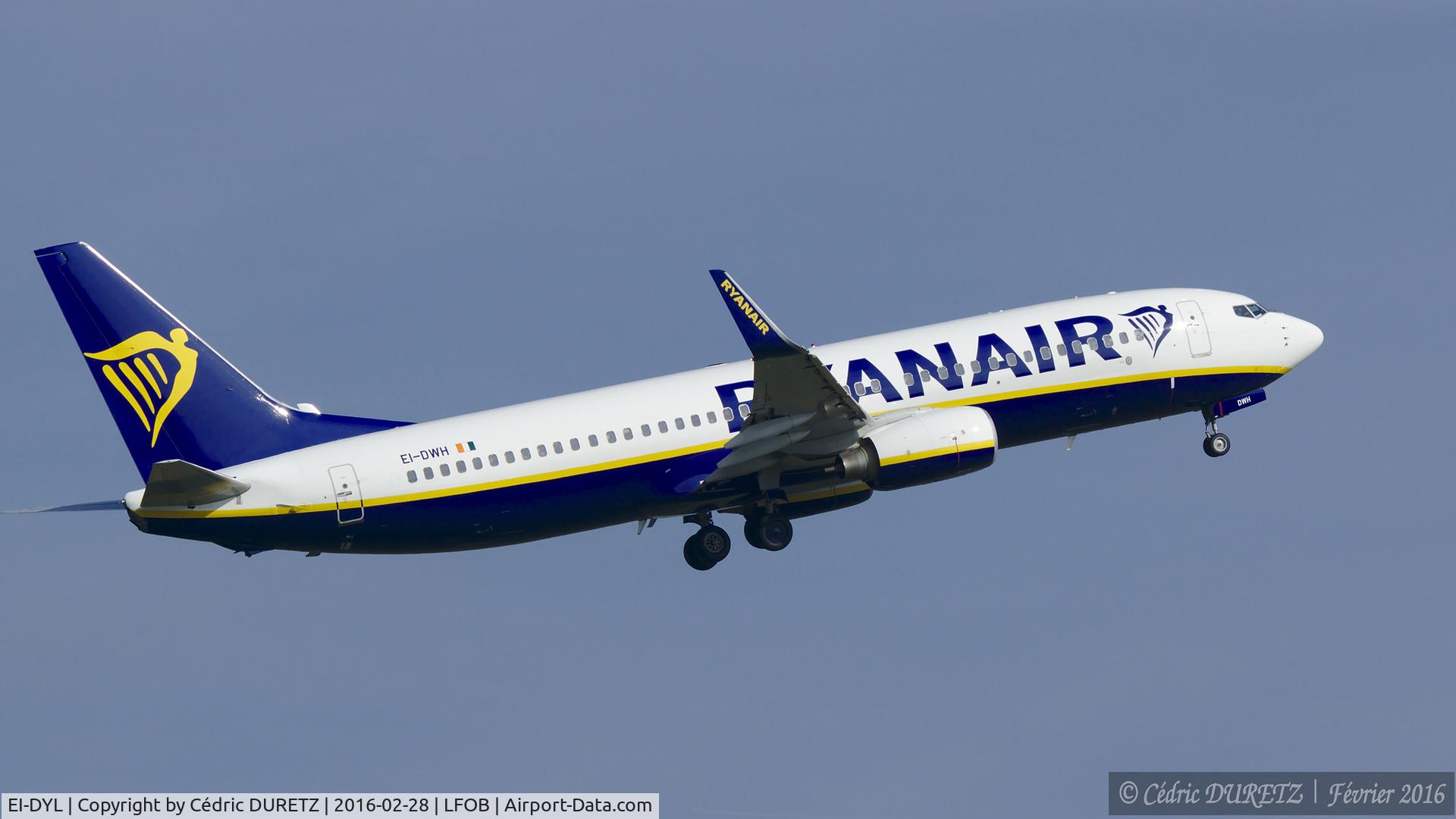EI-DYL, 2008 Boeing 737-8AS C/N 36574, @t Beauvais-Tillé Airport