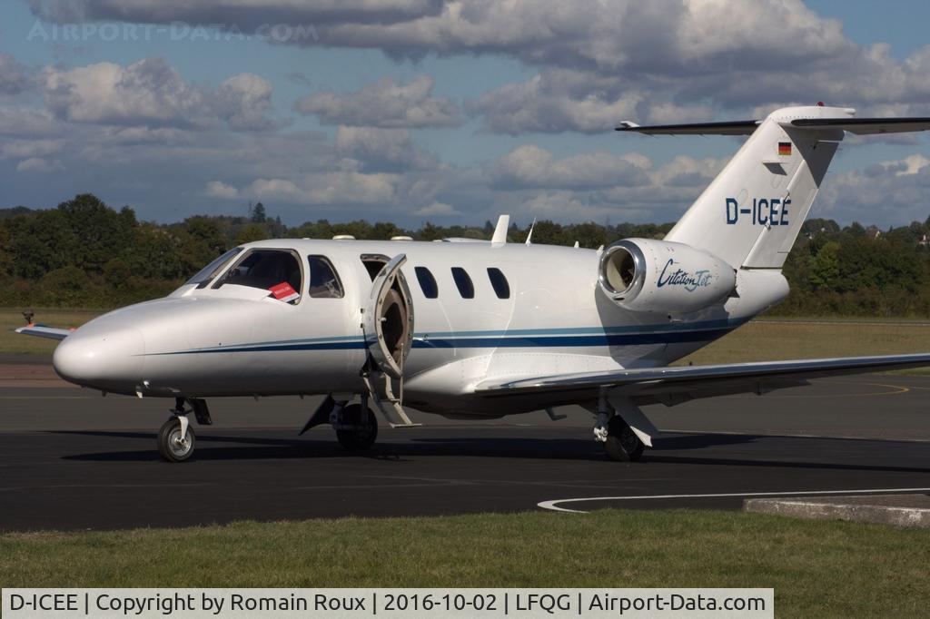 D-ICEE, 1995 Cessna 525 CitationJet C/N 525-0096, Parked