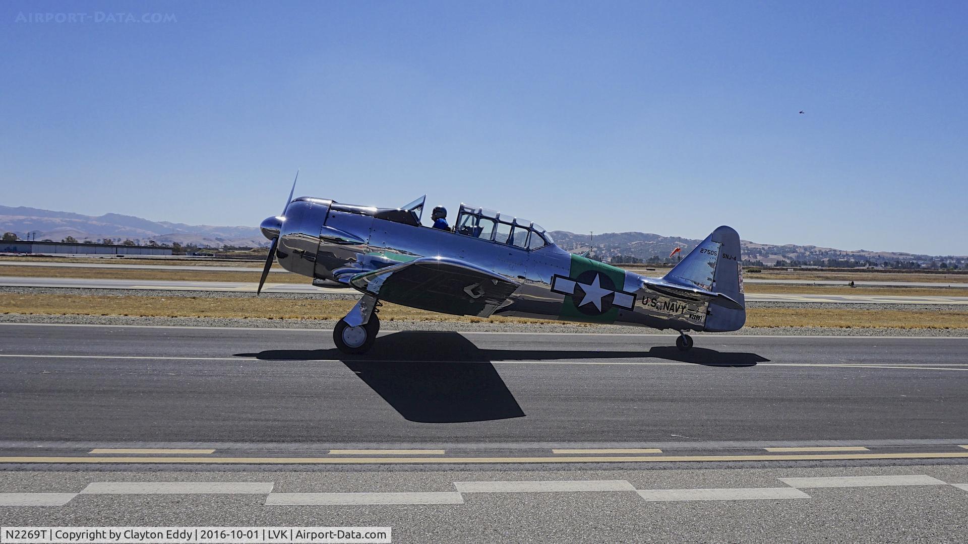 N2269T, 1943 North American Medore SNJ-4 C/N 88-12841, N2269T at the Livermore Airport Airshow in California. 2016.