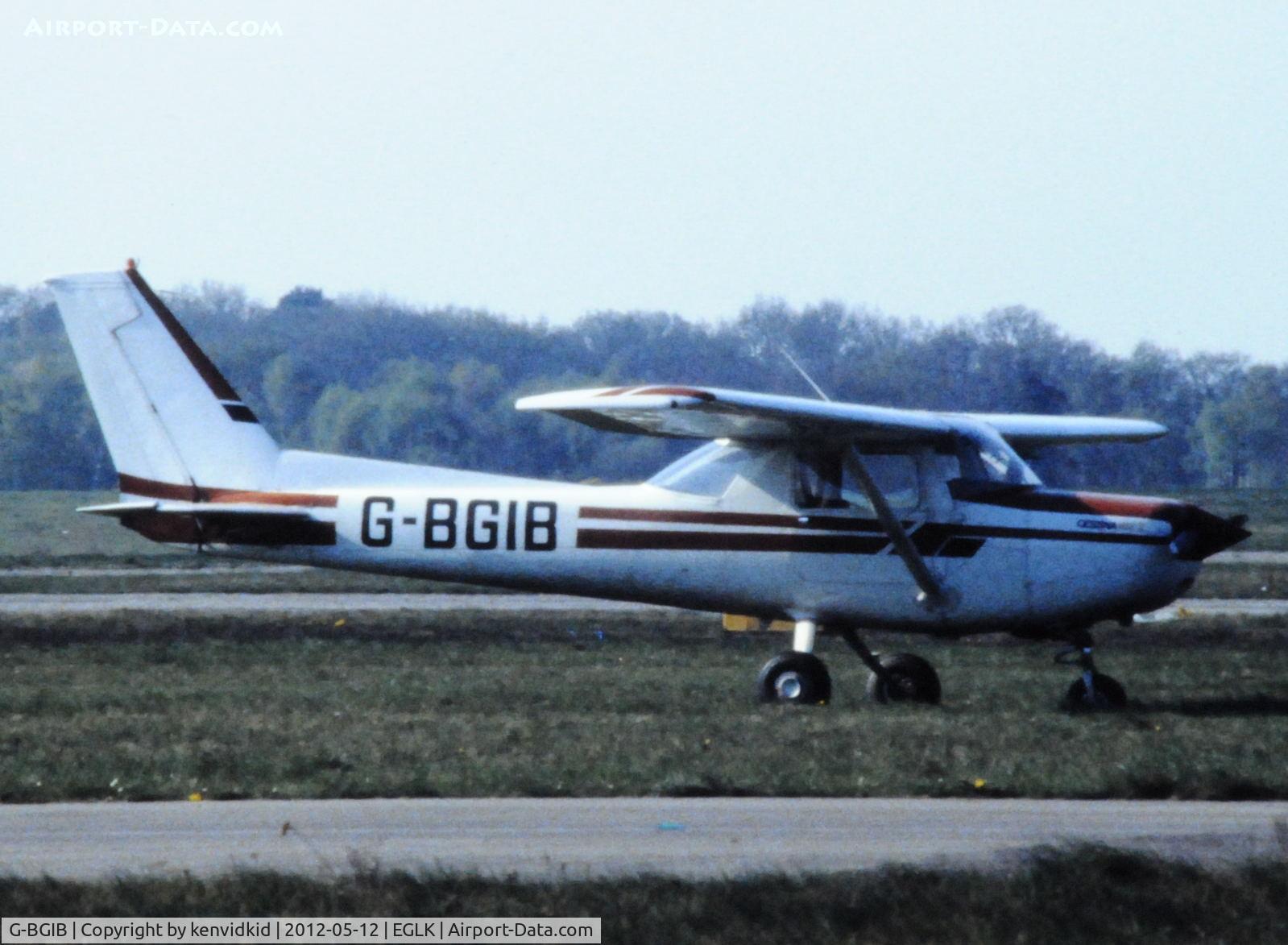 G-BGIB, 1979 Cessna 152 C/N 152-82161, At Blackbushe.