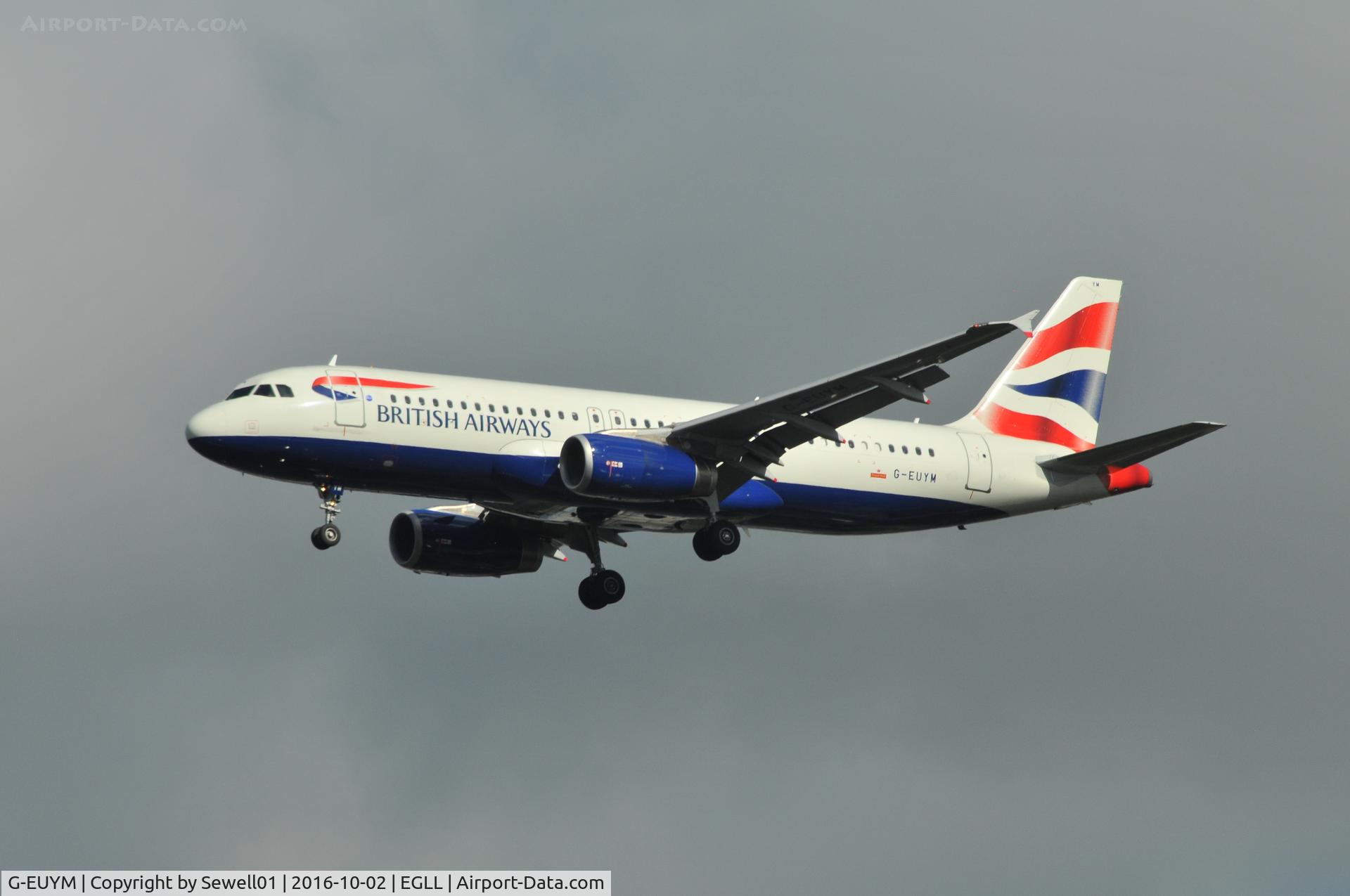 G-EUYM, 2011 Airbus A320-232 C/N 4791, Landing at LHR