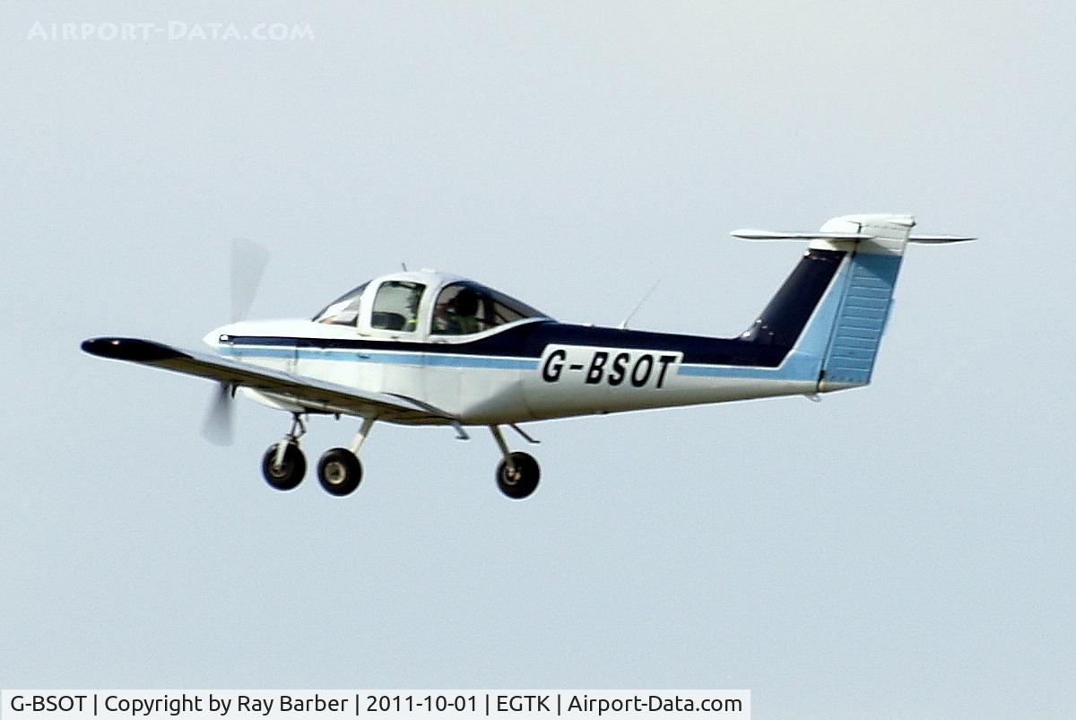 G-BSOT, 1981 Piper PA-38-112 Tomahawk Tomahawk C/N 38-81A0053, Piper PA-38-112 Tomahawk [38-81A0053] Oxford-Kidlington~G 01/10/2011