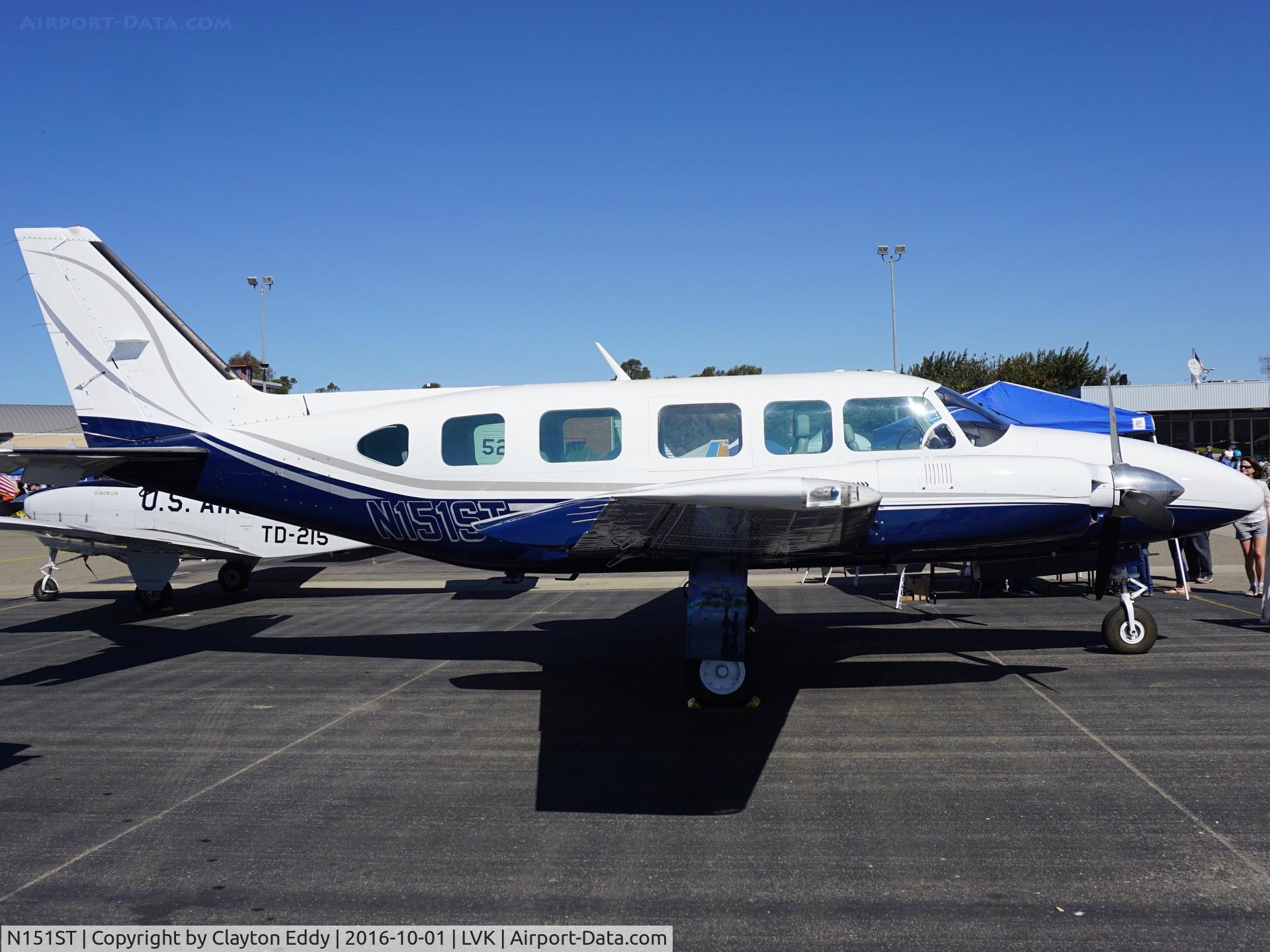 N151ST, 1979 Piper PA-31-350 Chieftain C/N 31-8052036, Livermore Airshow 2016.