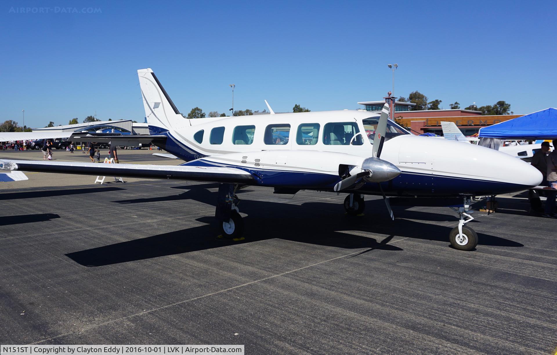 N151ST, 1979 Piper PA-31-350 Chieftain C/N 31-8052036, Livermore Airport Airshow 2016.