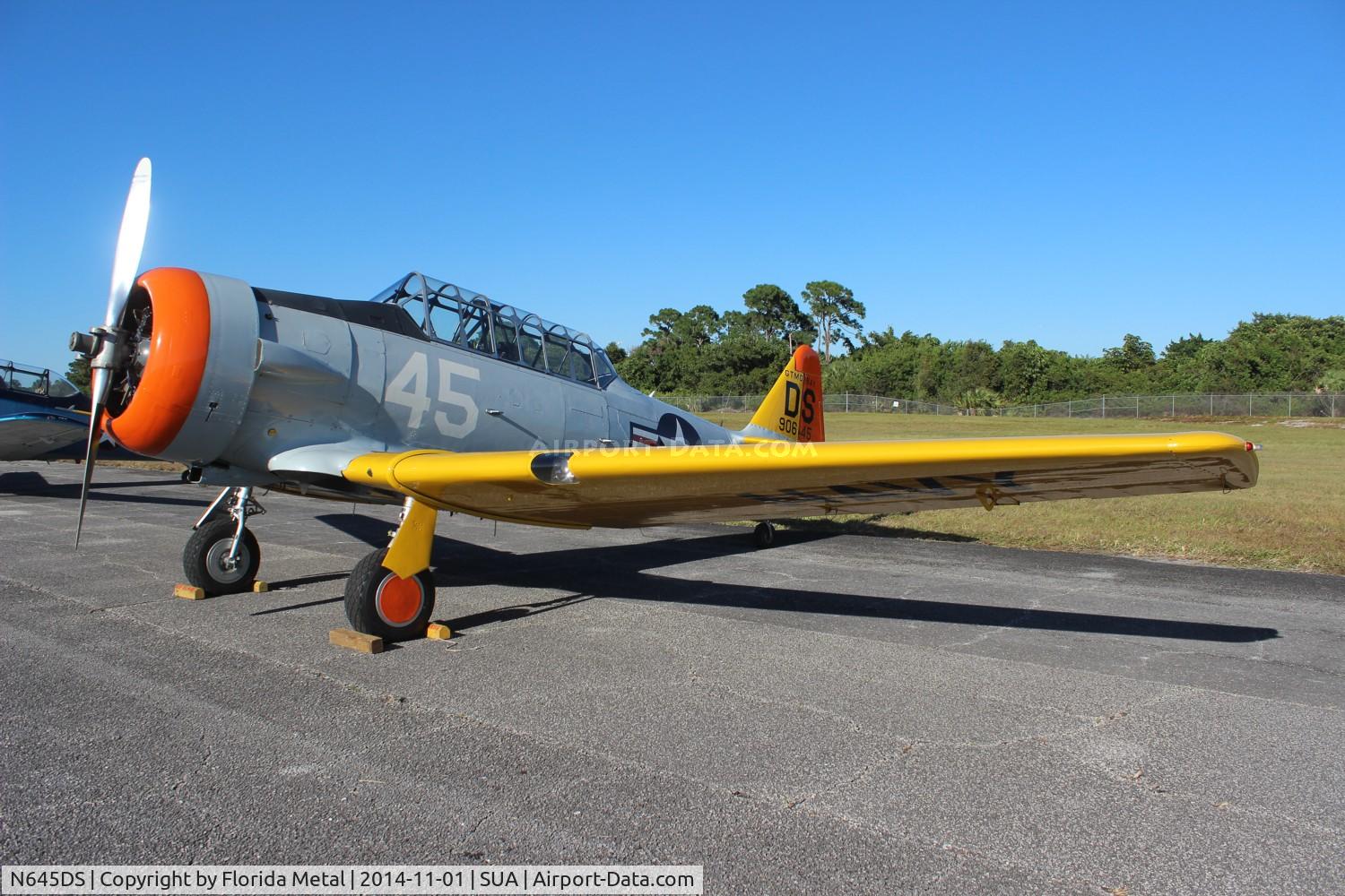 N645DS, 1944 North American SNJ-5 Texan Texan C/N 88-17678, SNJ-5