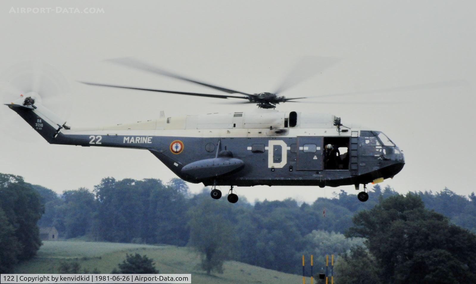 122, Aérospatiale SA-321G Super Frelon C/N 122, At the World Helicopter Championships Bowood House, Calne, Wiltshire UK.