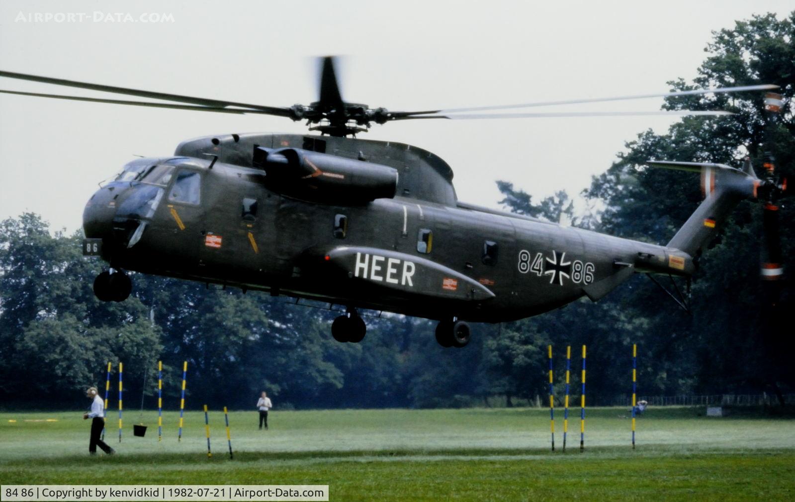 84 86, 2010 Sikorsky (VFW-Fokker) CH-53GA C/N V65-084, At the World Helicopter Championships Broadlands, Romsey, Hampshire, UK.