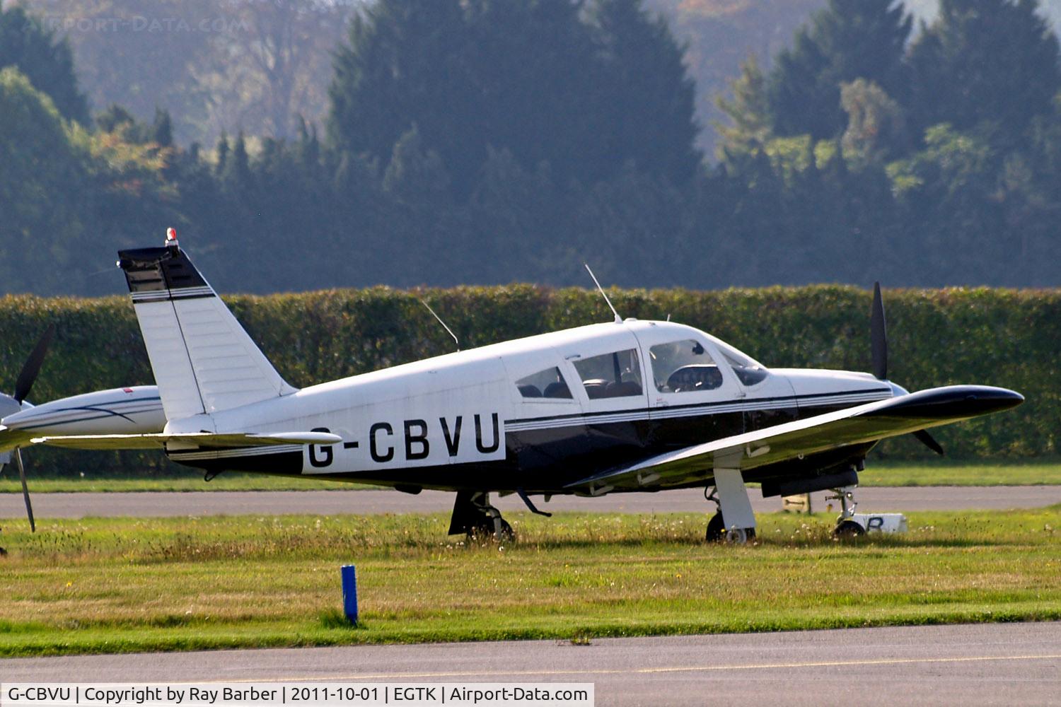 G-CBVU, 1971 Piper PA-28R-200 Cherokee Arrow C/N 28R-7135007, Piper PA-28R-200 Cherokee Arrow [28-7135007] Oxford-Kidlington~G 01/10/2011