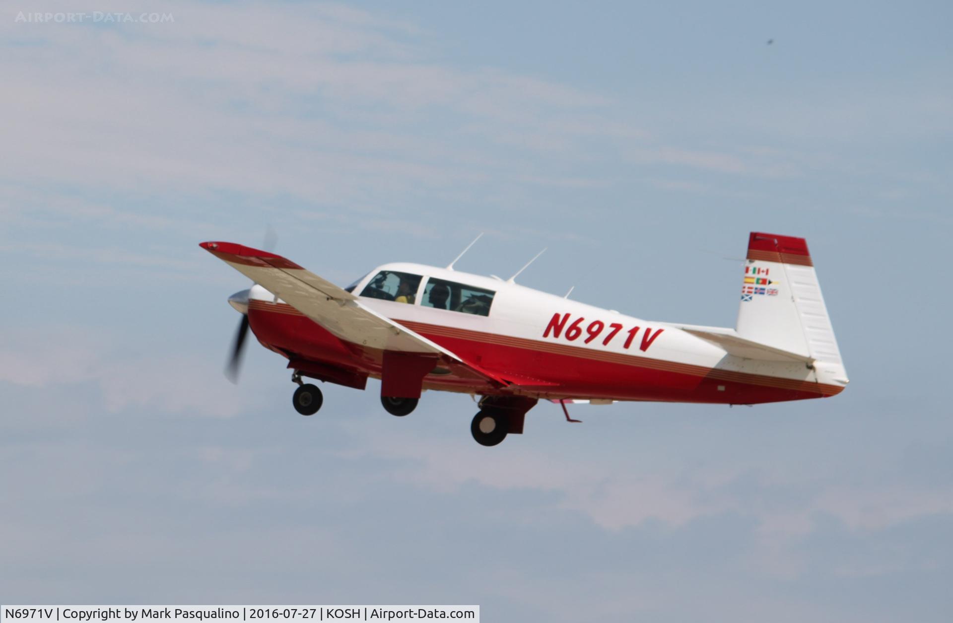 N6971V, 1976 Mooney M20F Executive C/N 22-1338, Mooney M20F