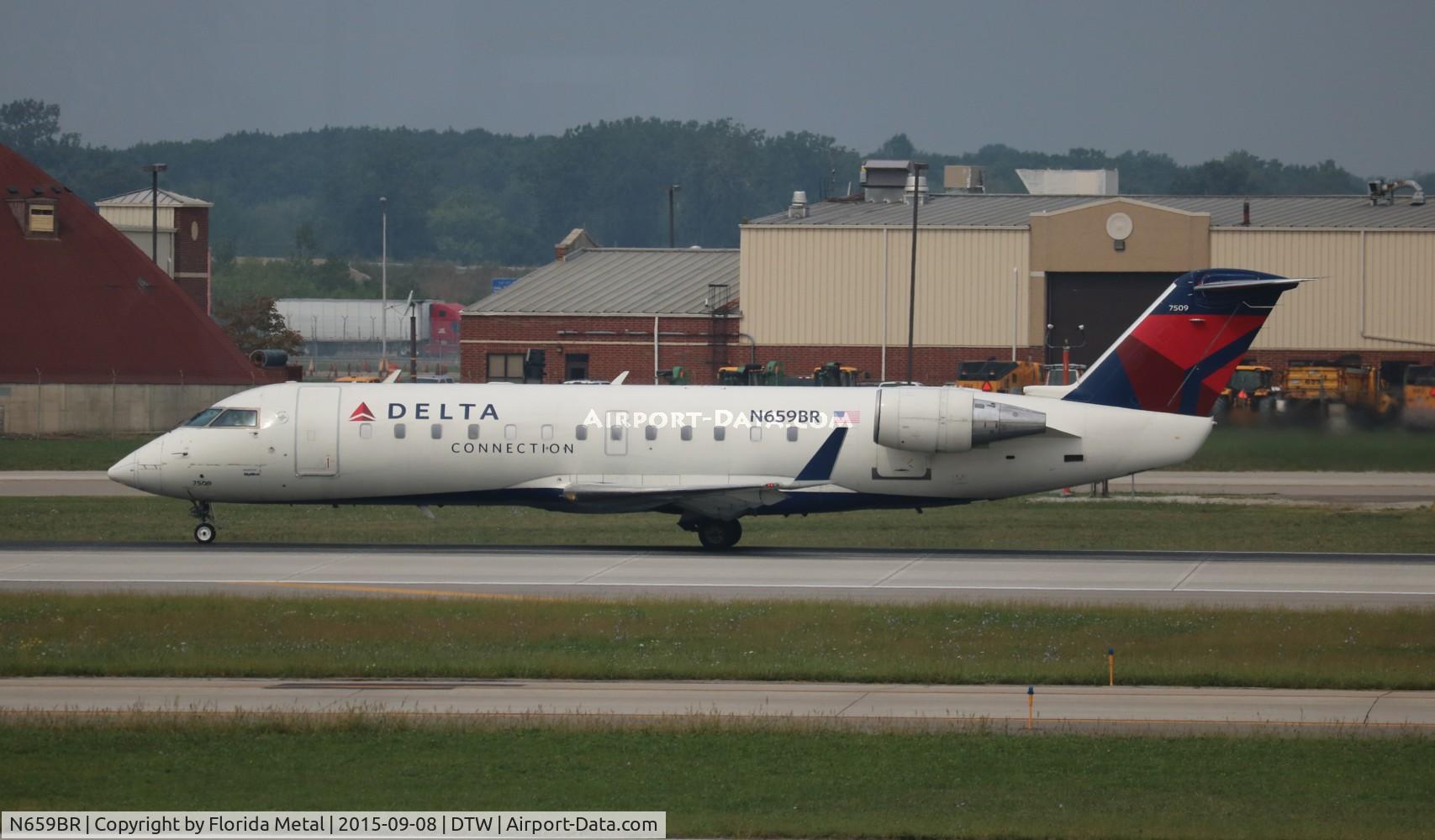 N659BR, 2001 Bombardier CRJ-200ER (CL-600-2B19) C/N 7509, Delta Connection