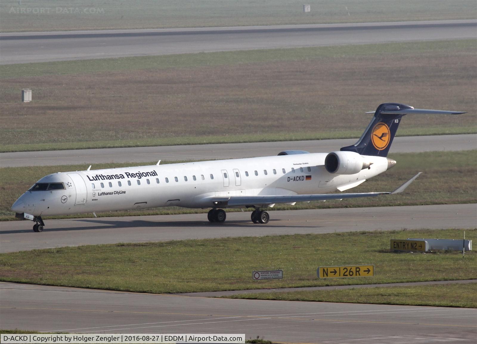 D-ACKD, 2006 Bombardier CRJ-900LR (CL-600-2D24) C/N 15080, On taxi to holding point 08L...