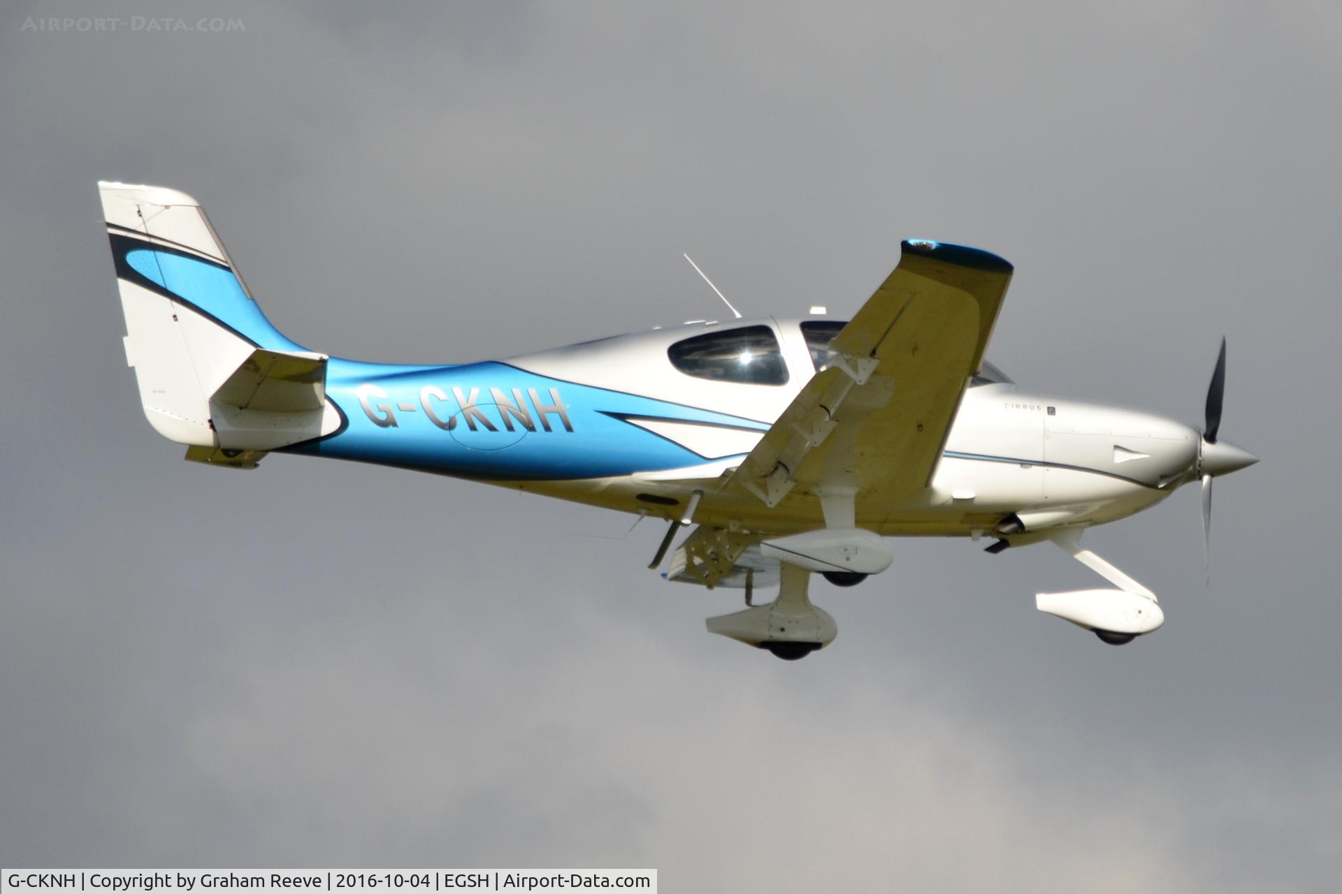 G-CKNH, 2013 Cirrus SR22T C/N 0523, Landing at Norwich.