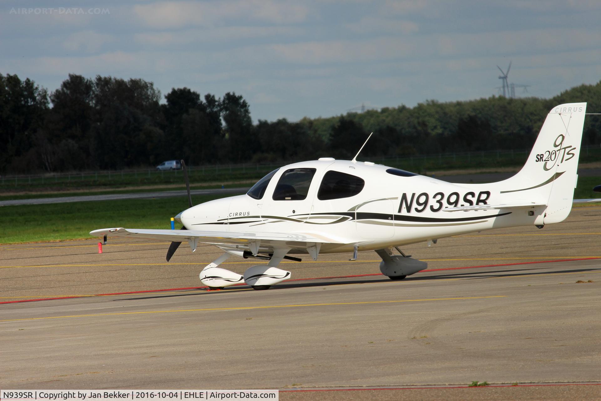 N939SR, 2007 Cirrus SR20 GTS C/N 1785, Lelystad Airport