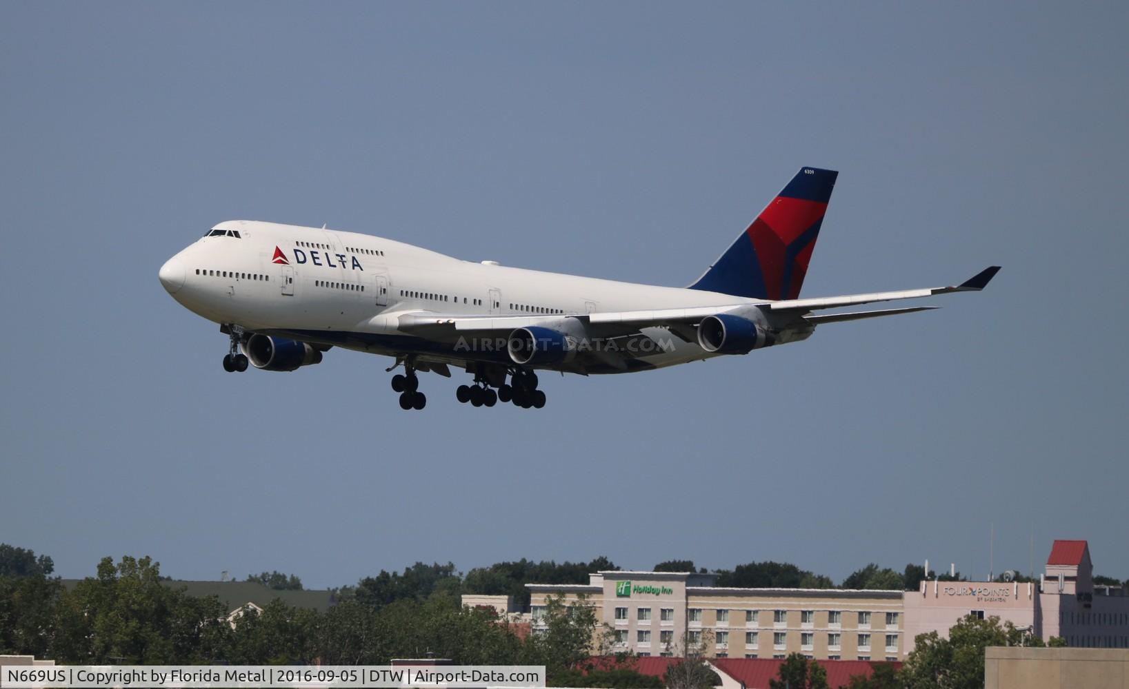 N669US, 1990 Boeing 747-451 C/N 24224, Delta