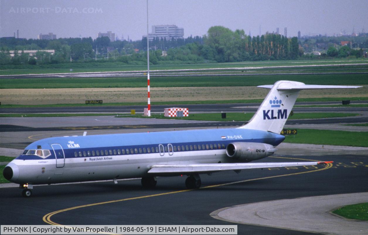 PH-DNK, 1968 Douglas DC-9-32 C/N 47133, KLM Douglas DC-9-32 taxiing to its pier at Schiphol airport, the Netherlands
