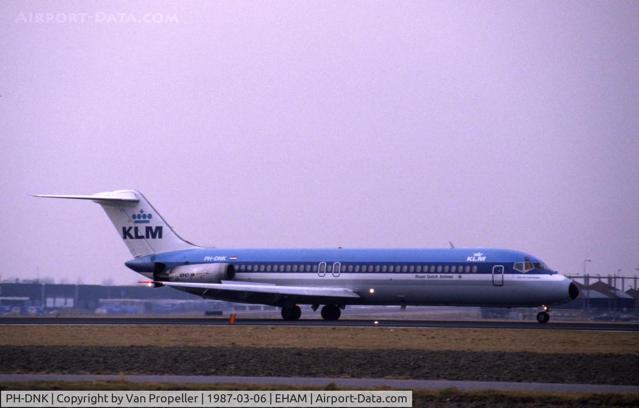 PH-DNK, 1968 Douglas DC-9-32 C/N 47133, KLM Douglas DC-9-32 landing at Schiphol airport, the Netherlands