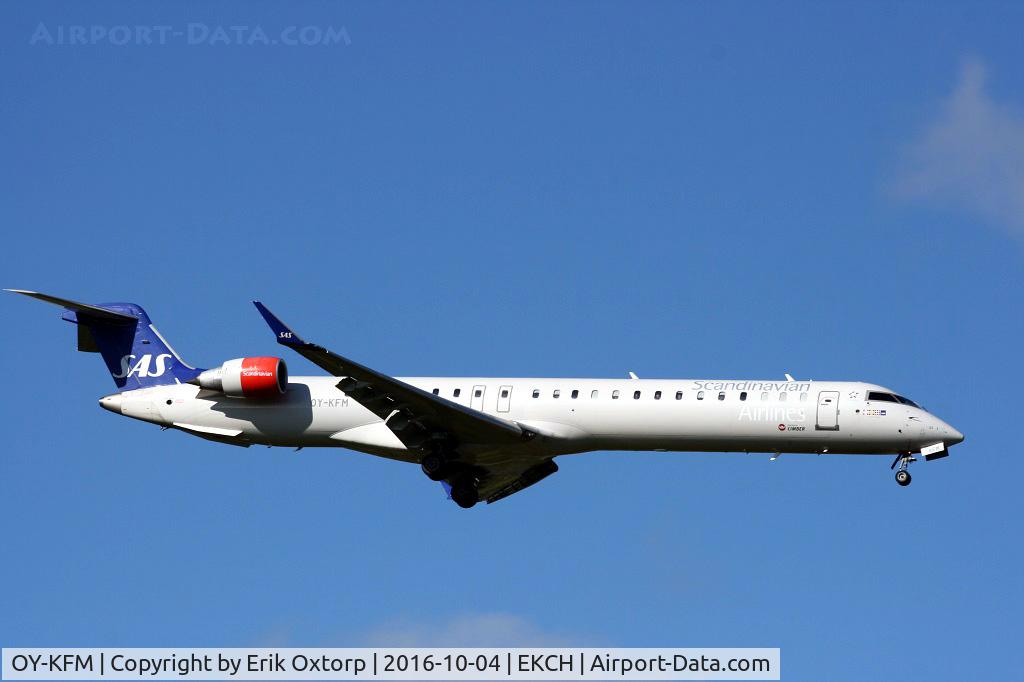 OY-KFM, 2010 Bombardier CRJ-900LR (CL-600-2D24) C/N 15250, OY-KFM landing rw 04L