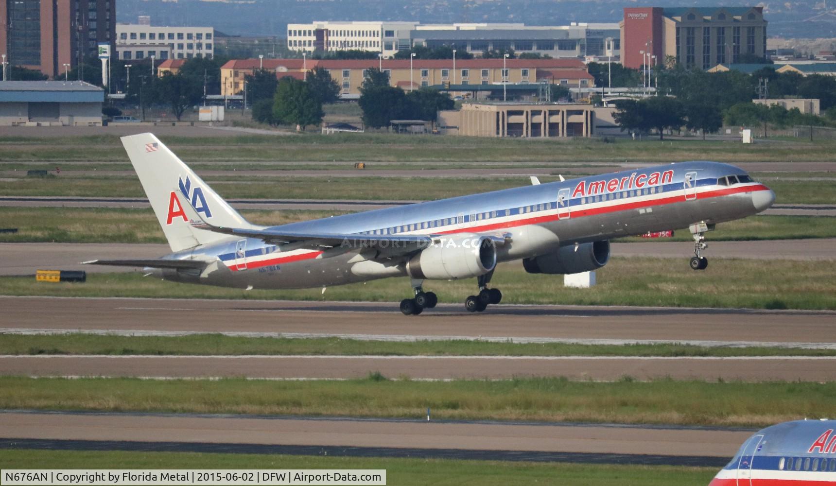 N676AN, 1998 Boeing 757-223 C/N 29426, American
