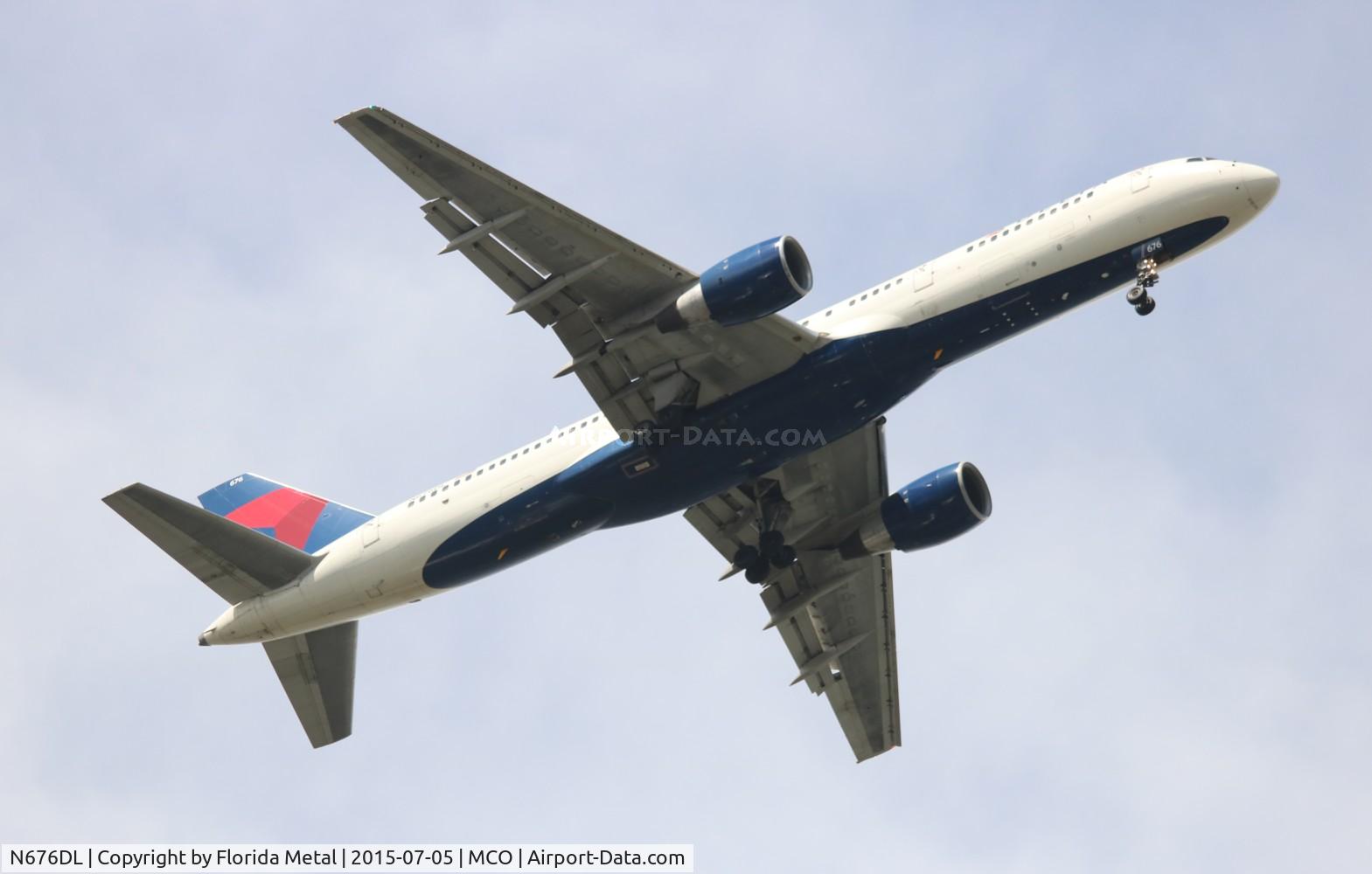 N676DL, 1992 Boeing 757-232 C/N 25981, Delta