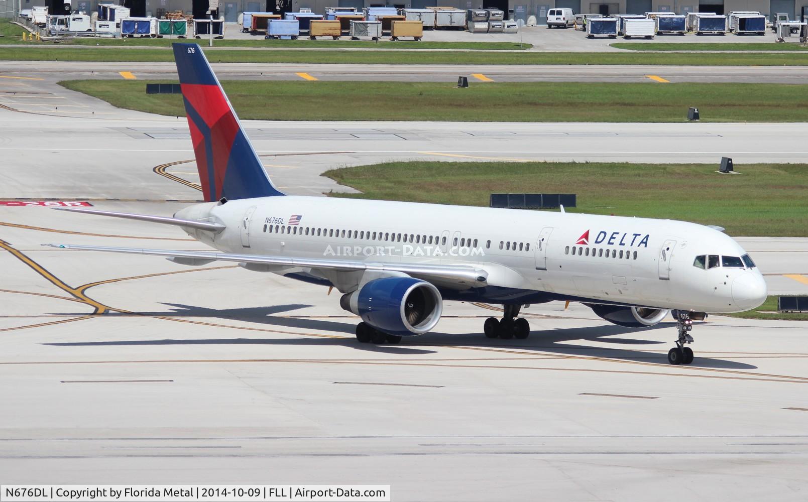 N676DL, 1992 Boeing 757-232 C/N 25981, Delta