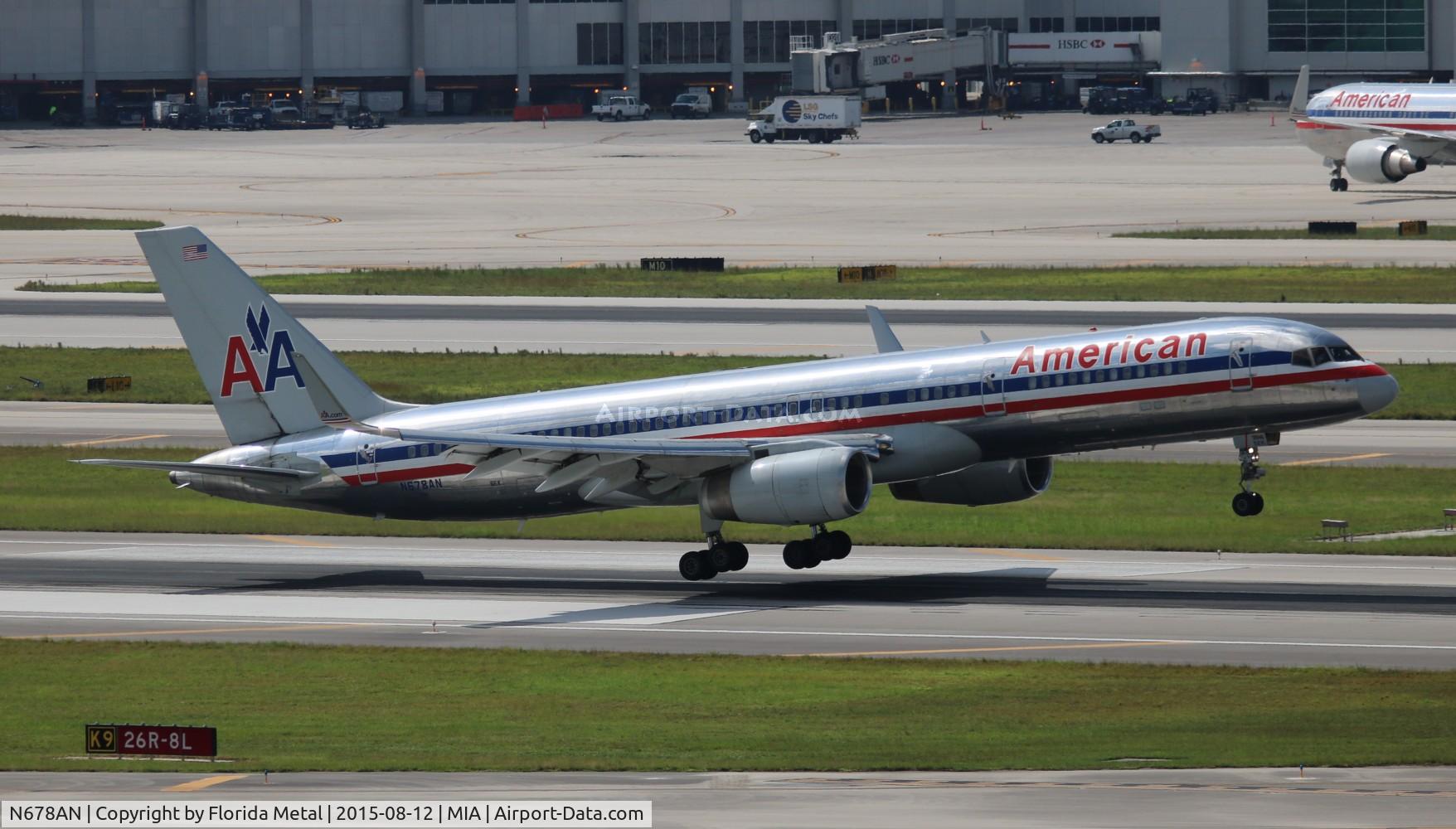 N678AN, 1998 Boeing 757-223 C/N 29428, American