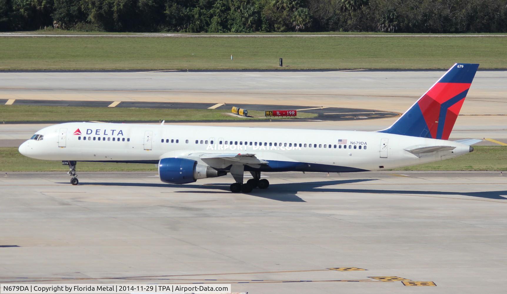 N679DA, 1992 Boeing 757-232 C/N 26955, Delta
