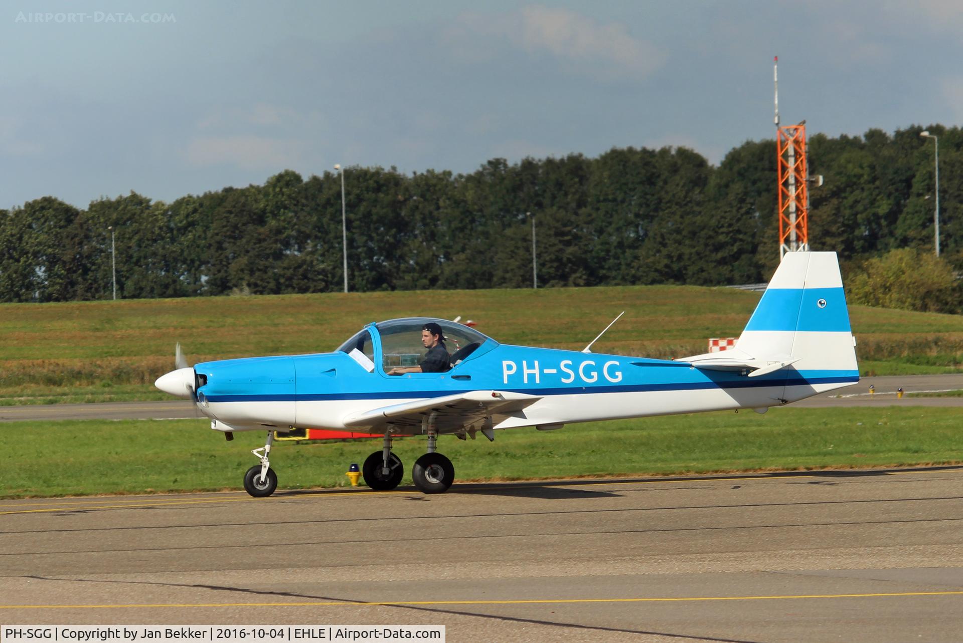 PH-SGG, 1990 Slingsby T-67C Firefly C/N 2099, Lelystad Airport