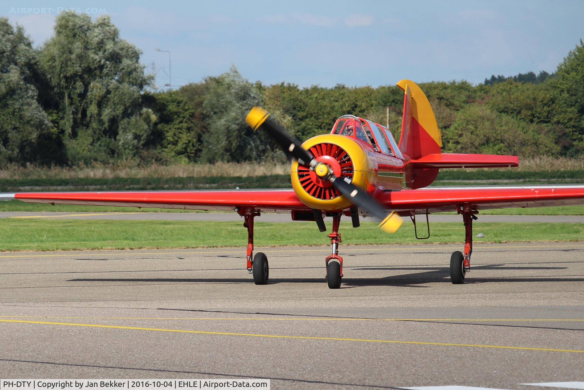 PH-DTY, 1986 Bacau Yak-52 C/N 866811, Lelystad Airport