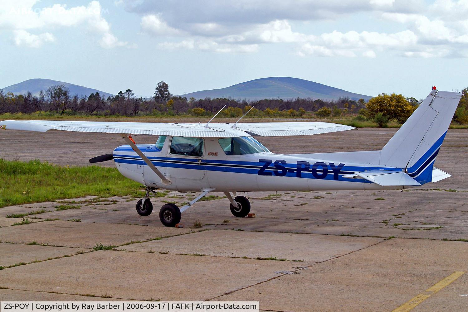 ZS-POY, 1981 Cessna 152 C/N 15285161, Cessna 152 [152-85161] Fisantekraal~ZS 17/09/2006