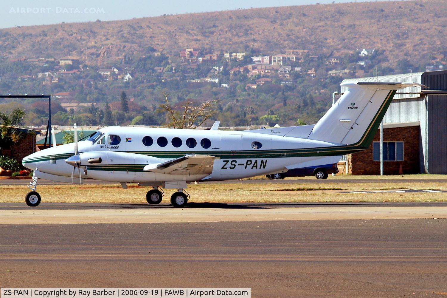 ZS-PAN, 1989 Beech B200 King Air C/N BB-1344, Beech B200 Super KIng Air [BB-1344] Pretoria-Wonderboom~ZS 19/09/2006