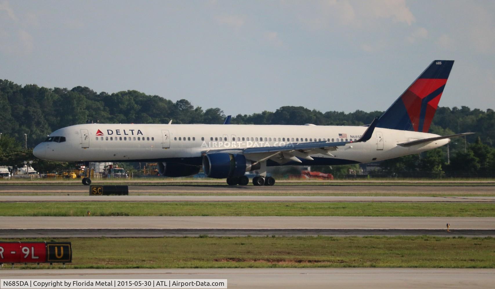 N685DA, 1995 Boeing 757-232 C/N 27588, Delta