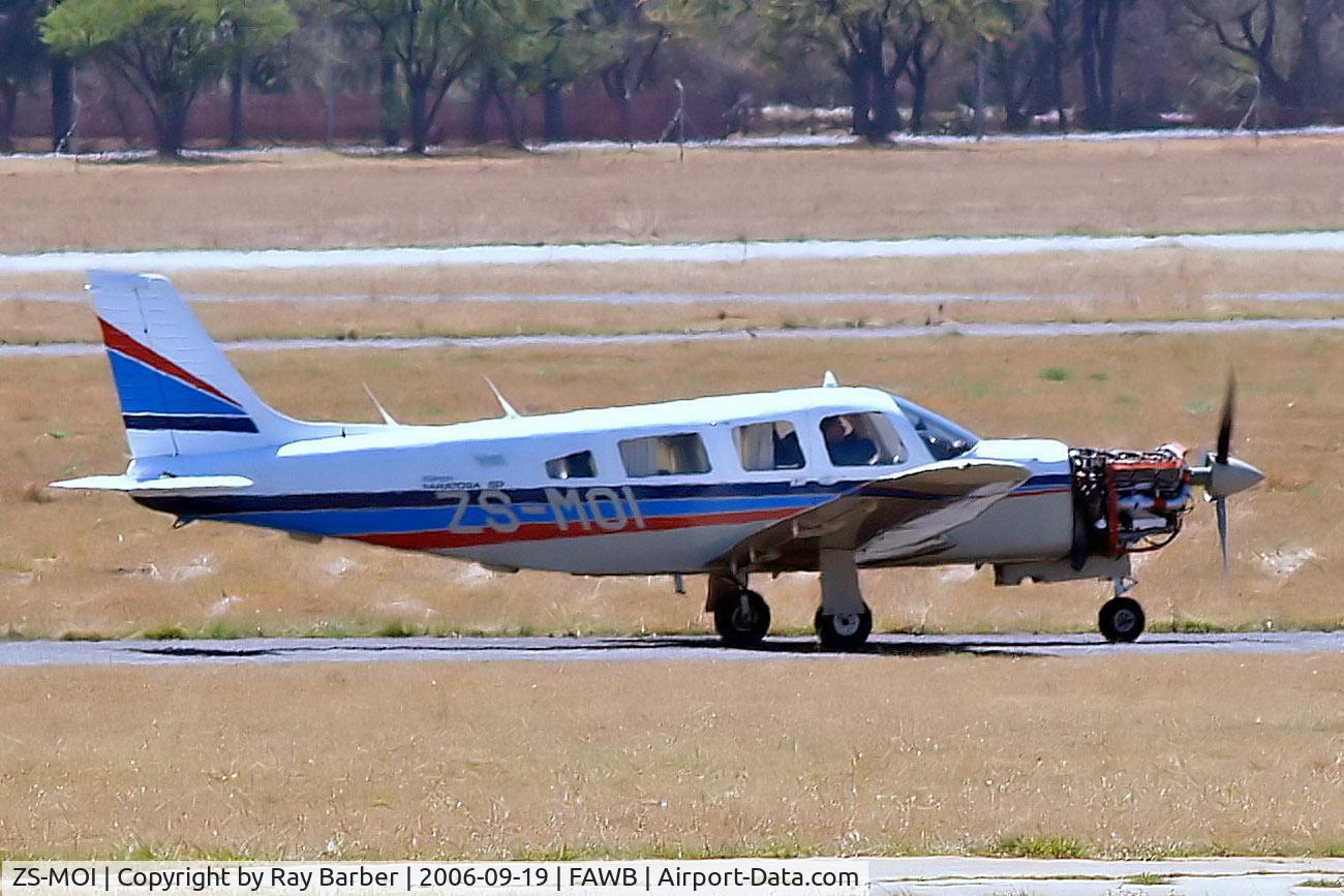 ZS-MOI, 1989 Piper PA-32R-301T Turbo Saratoga C/N 32R-8029010, Piper PA-32R-301T Turbo Saratoga SP [32R-8029010] Pretoria-Wonderboom~ZS 19/09/2006. Suffering a bit of heat haze.
