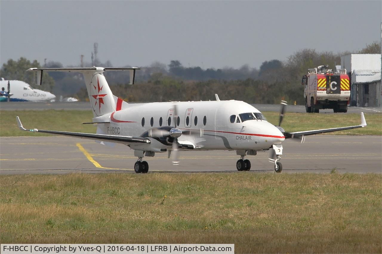 F-HBCC, 1999 Beech 1900D C/N UE-350, Beech 1900D, Taxiing to boarding area, Brest-Bretagne Airport (LFRB-BES)