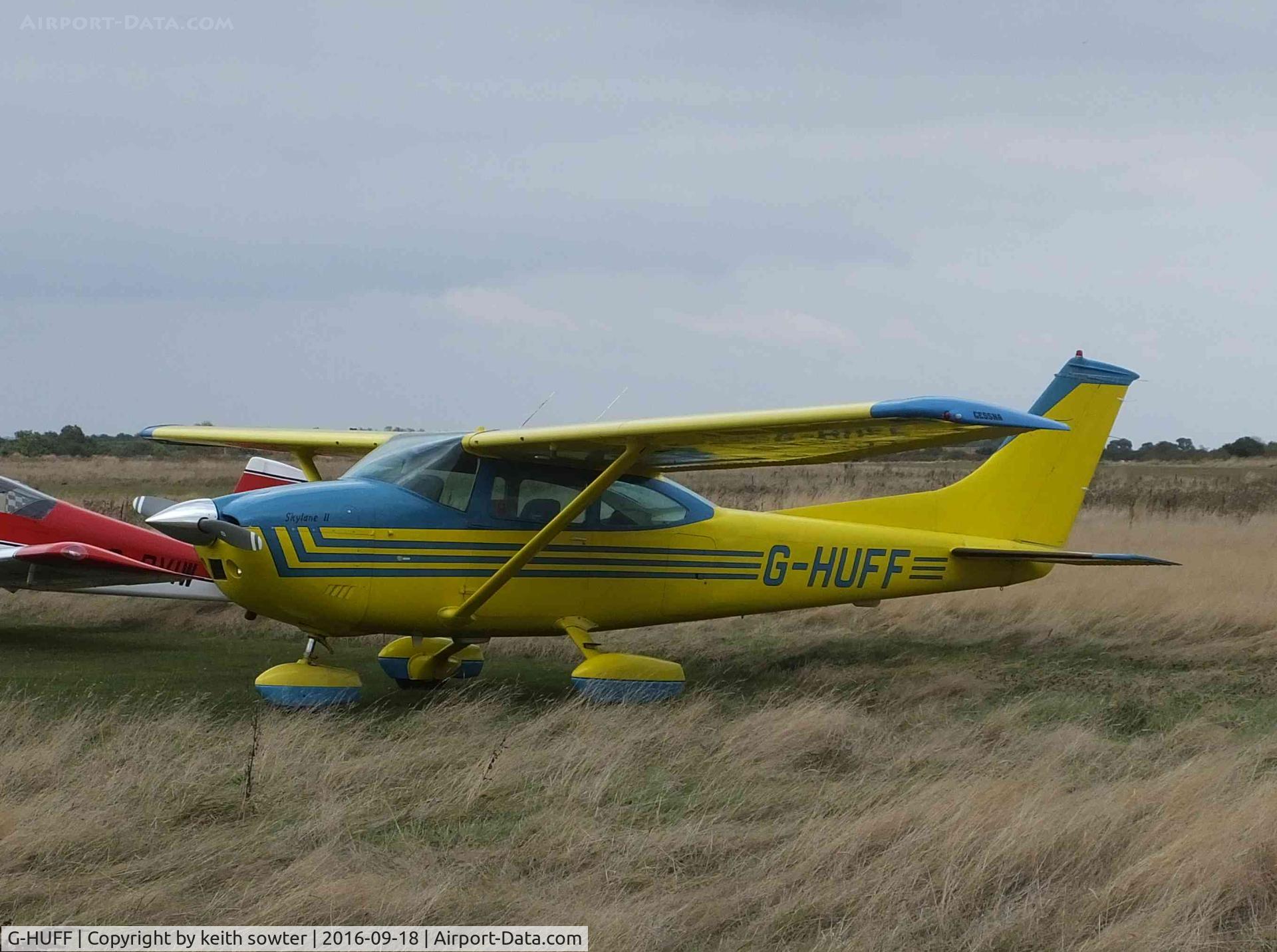 G-HUFF, 1975 Cessna 182P Skylane C/N 182-64076, Visiting Stow Maries