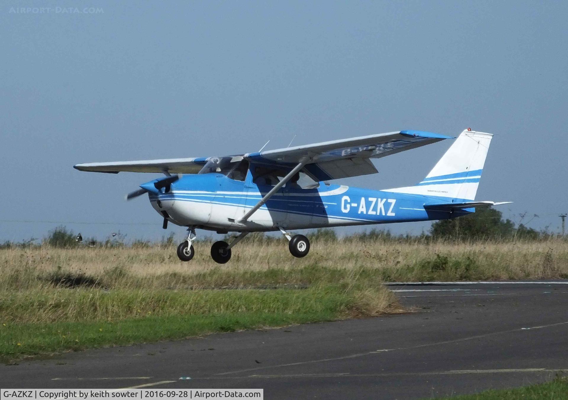 G-AZKZ, 1972 Reims F172L Skyhawk C/N 0814, Short Finals