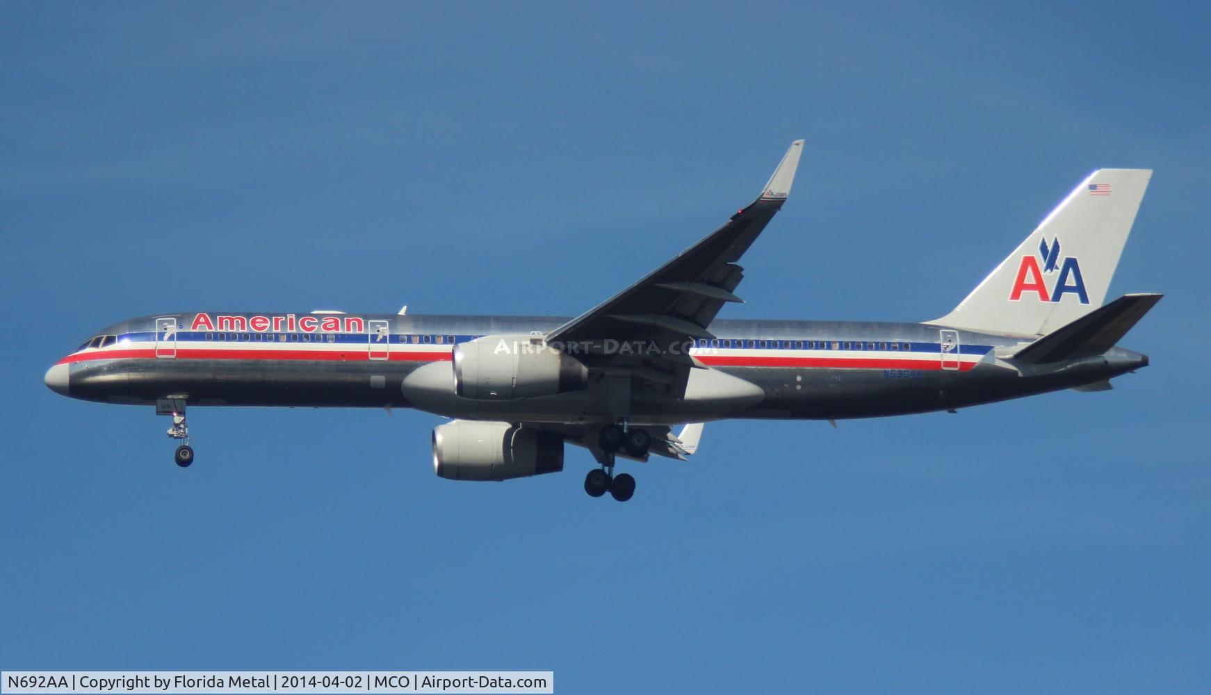 N692AA, 1993 Boeing 757-223 C/N 26972, American