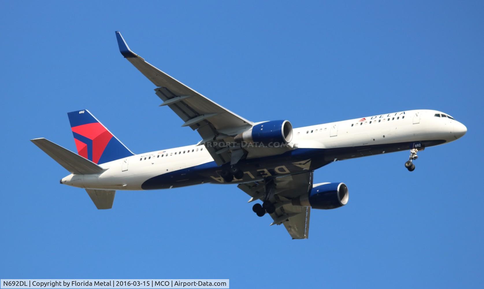 N692DL, 1998 Boeing 757-232 C/N 29724, Delta