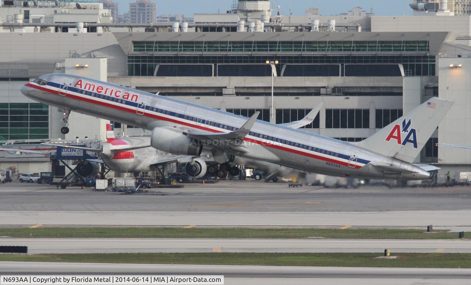 N693AA, 1994 Boeing 757-223 C/N 26973, American