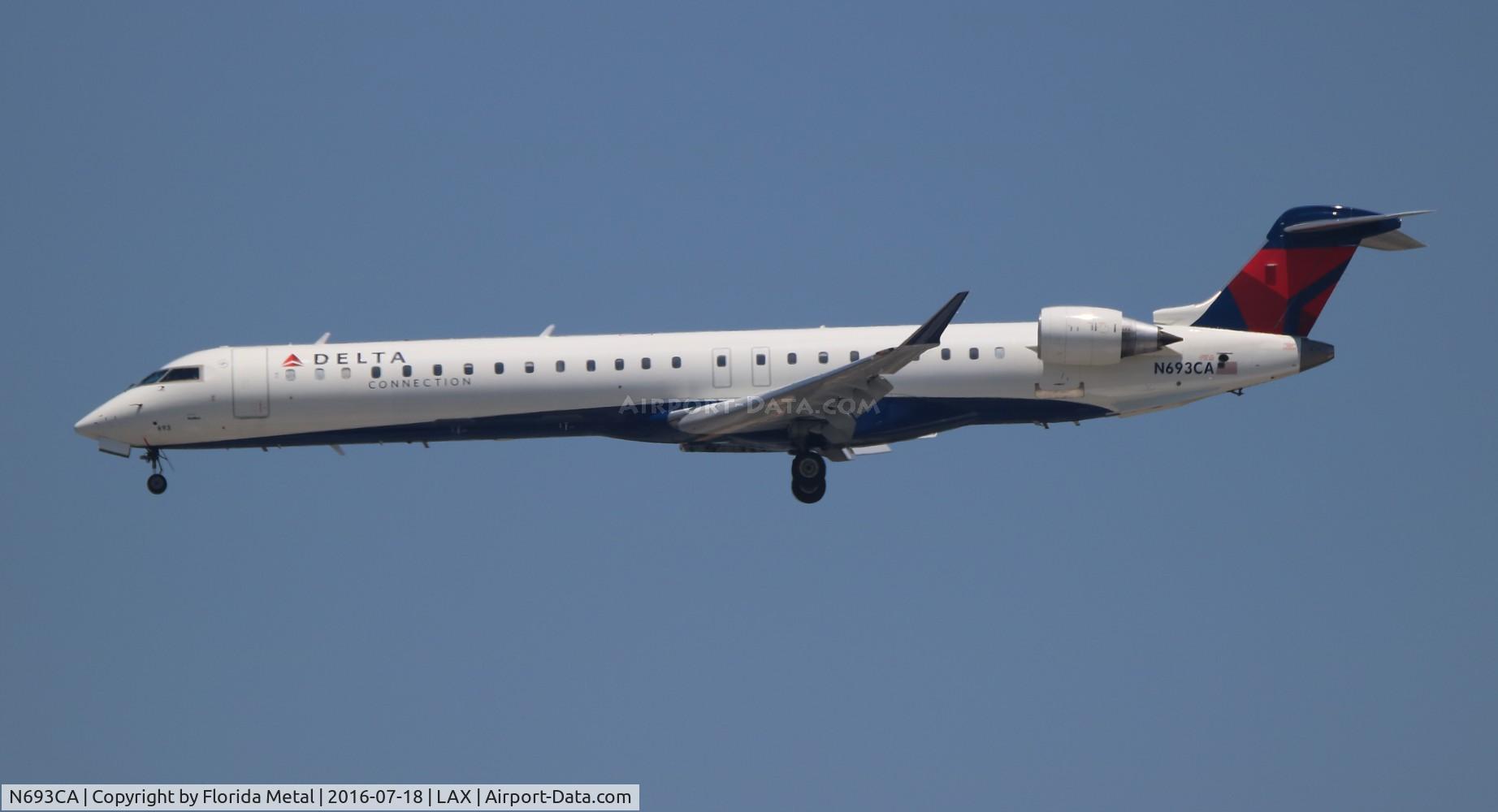 N693CA, 2006 Bombardier CRJ-900ER (CL-600-2D24) C/N 15096, Delta Connection